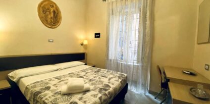 Elide Hotel