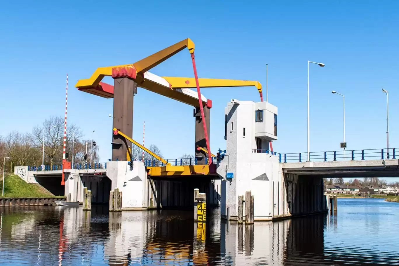 Uniek brugwachtershuisje in Amsterdam-Noord